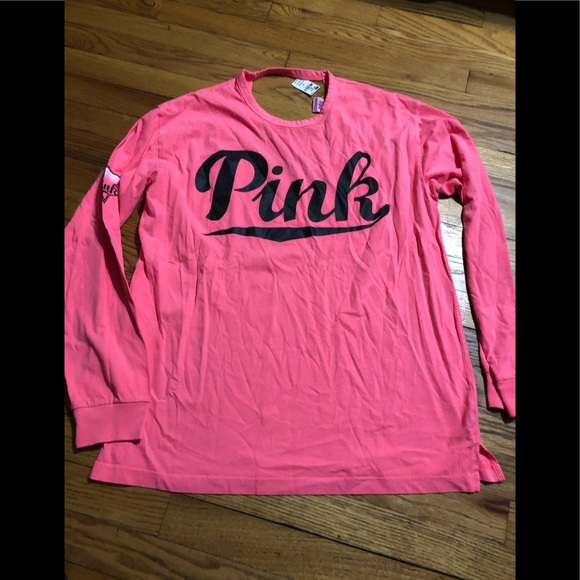 PINK Victoria's Secret Tops - NWT Victoria Secret Pink Top